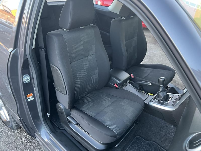 Suzuki Grand Vitara 2,4i 122KW,4x4+UZÁVĚRKA,DIGIKL - fotka 19 z 38