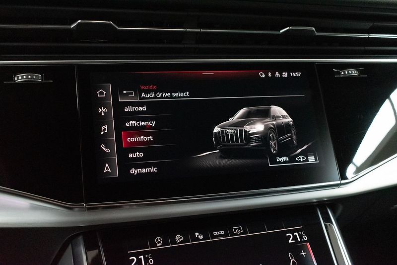 Audi Q7 50 TDI S-LINE*TAŽNÉ*AIR*7.MÍST - fotka 32 z 51