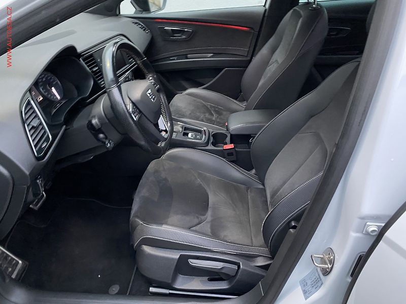 Seat Leon (2017) 2.0 TSi 4Drive, ČR - fotka 9 z 18