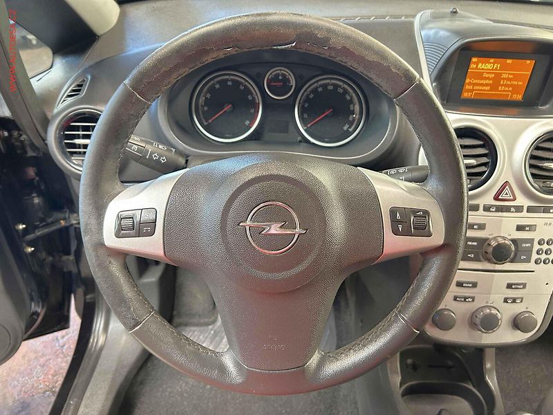 Opel Corsa (2007) 1.2i, 1.maj, Tempomat - fotka 14 z 14