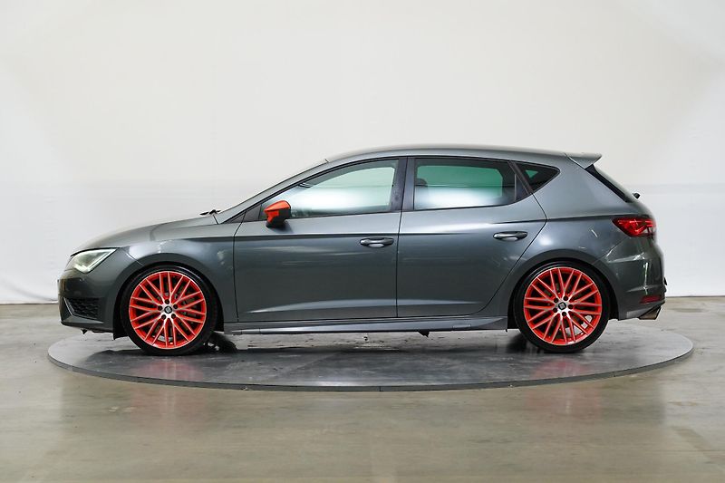 Seat Leon - fotka 3 z 26