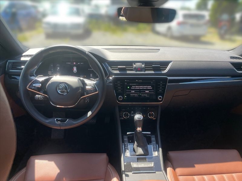 Škoda Superb 2,0 TDI 147 4x4 L&K DSG - fotka 9 z 11