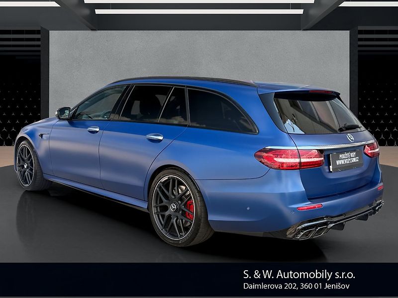 Mercedes-Benz Třídy E 63 S AMG - fotka 7 z 47