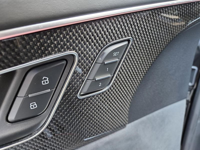 Audi SQ8 (2023) TSFi Competition B&O3D MAXMAX - fotka 14 z 56