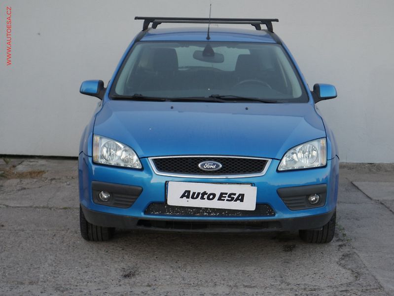 Ford Focus (2005) 2.0TDCi, AC - fotka 2 z 17