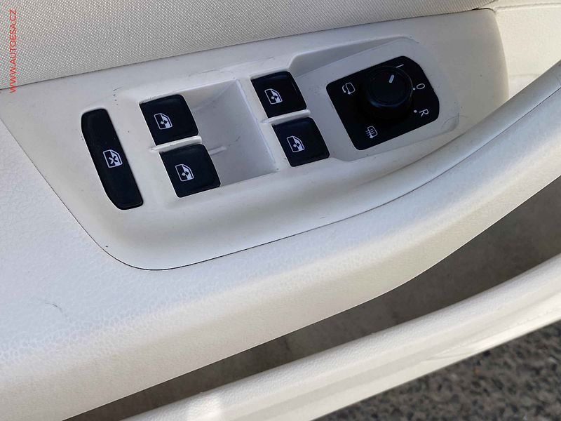 Volkswagen Passat (2018) 2.0 TDi, Comfortline, DSG - fotka 11 z 18
