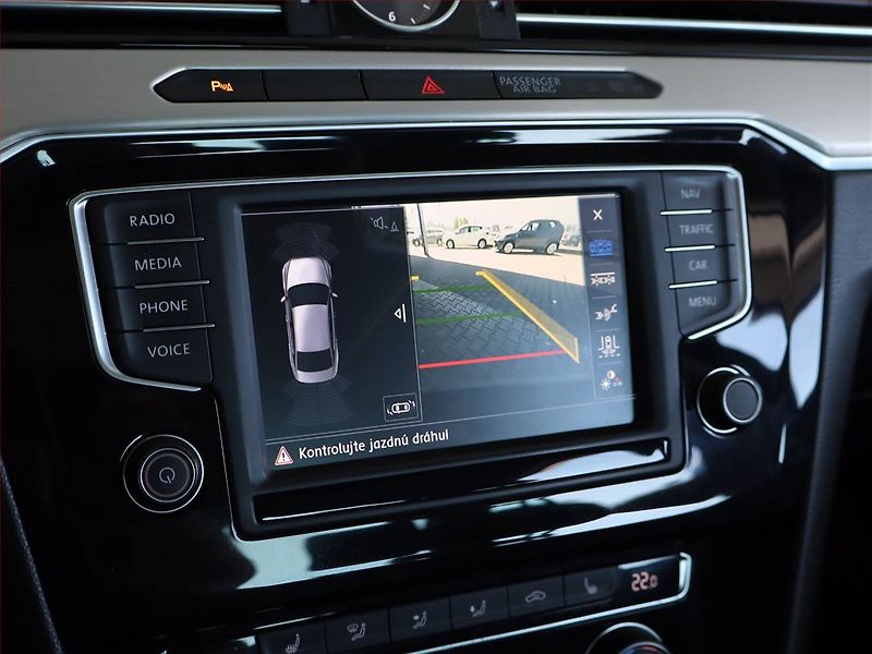 Volkswagen Passat (2017) 2.0 TDI, 4X4, Automat - fotka 21 z 25