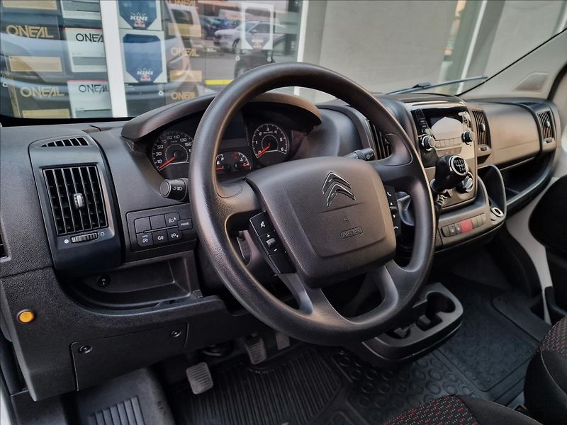 Citroën Jumper 2.2HDi L2H2 103kW,6míst,1.Maj - fotka 18 z 41