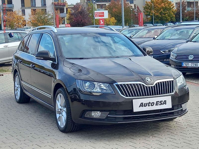 Škoda Superb (2015) 2.0 TDi, Elegance, +kola - fotografie inzerátu