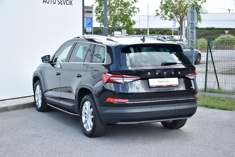 Škoda Kodiaq (2023) Style Plus 2.0 TSI 4X4 DSG - fotka 11 z 34