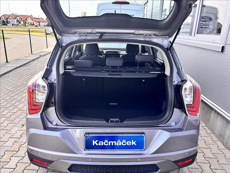 KGM Tivoli 1,5 GDI 120kW 6AT Style - fotka 10 z 28