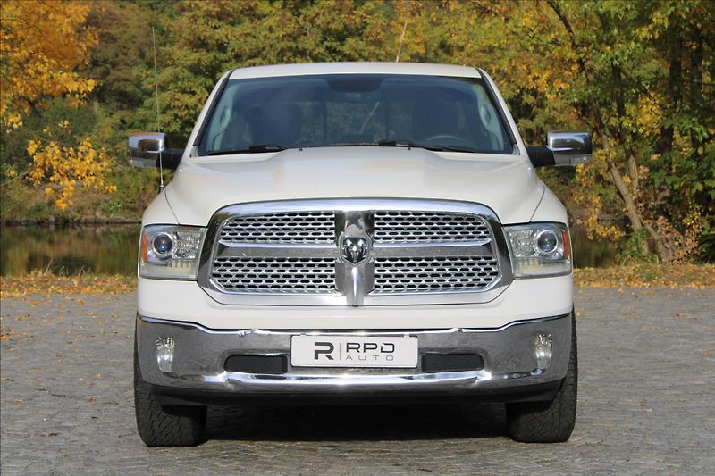 Dodge RAM 3.0L V6 EcoDIESEL / LARAMIE - fotka 7 z 43