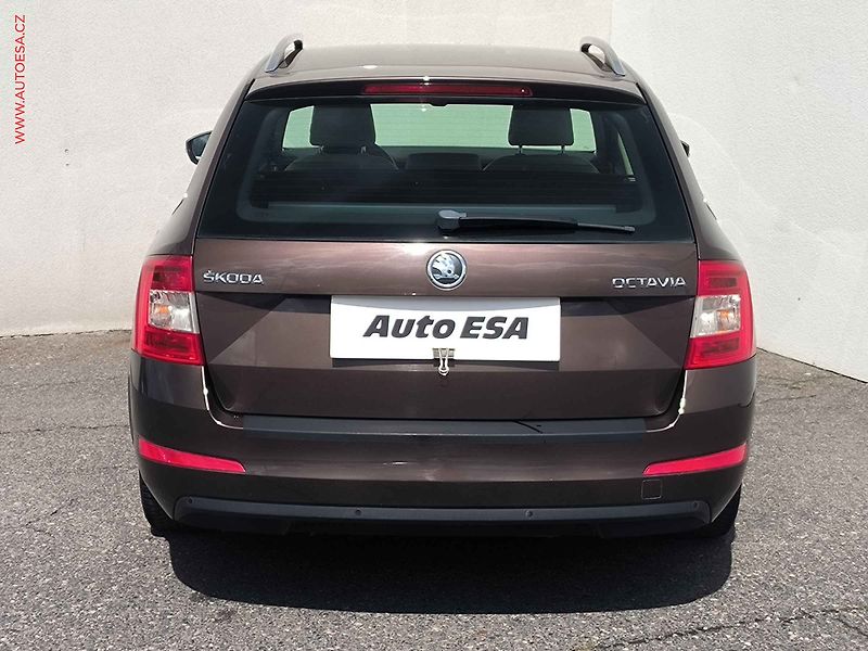 Škoda Octavia (2013) 1.8 TSi, Elegance, bixen - fotka 5 z 18