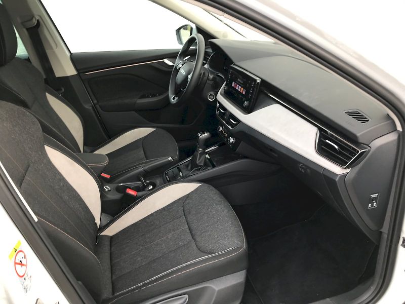 Škoda Kamiq (2025) SELEC TSI 85/1.0 A7F - fotka 12 z 26
