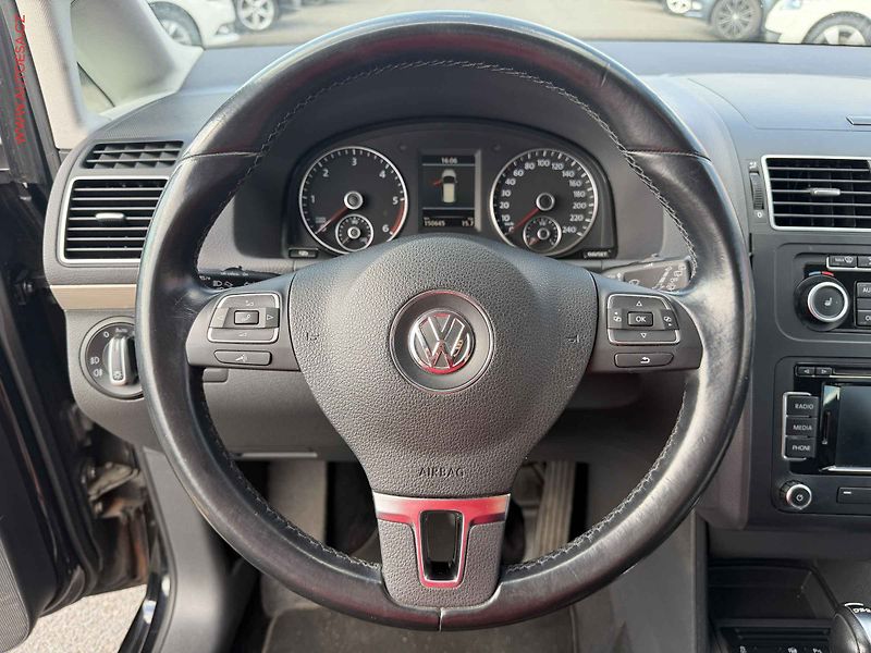 Volkswagen Touran (2010) 2.0 TDi, Highline, DSG, bixen - fotka 12 z 17