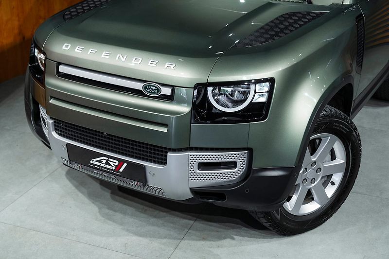 Land Rover Defender - fotka 3 z 19