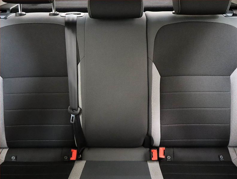 Škoda Rapid (2019) 1.0 TSI, Park. senzory - fotka 10 z 17