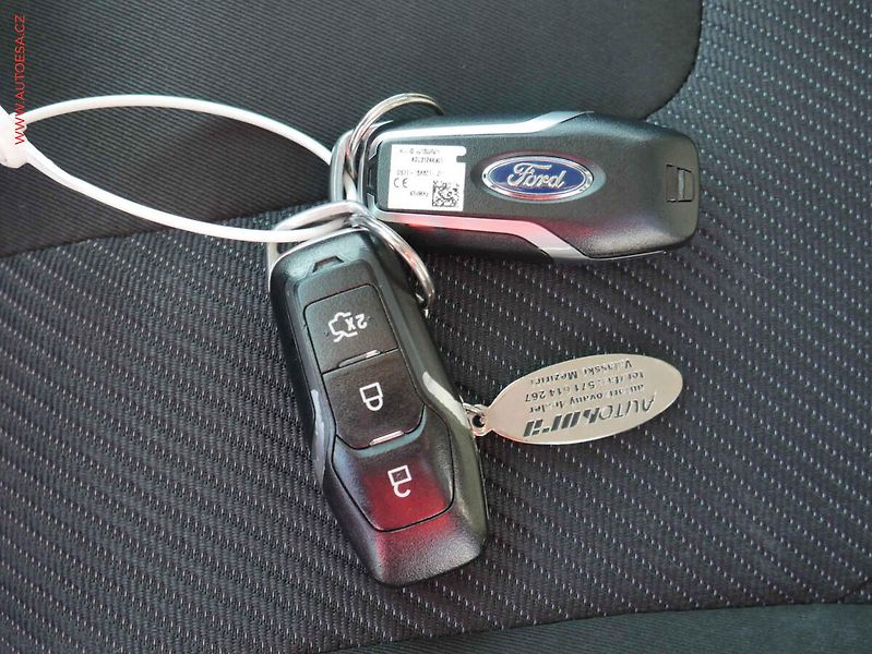 Ford Mondeo (2016) 2.0 TDCi, ČR, AT - fotka 19 z 19