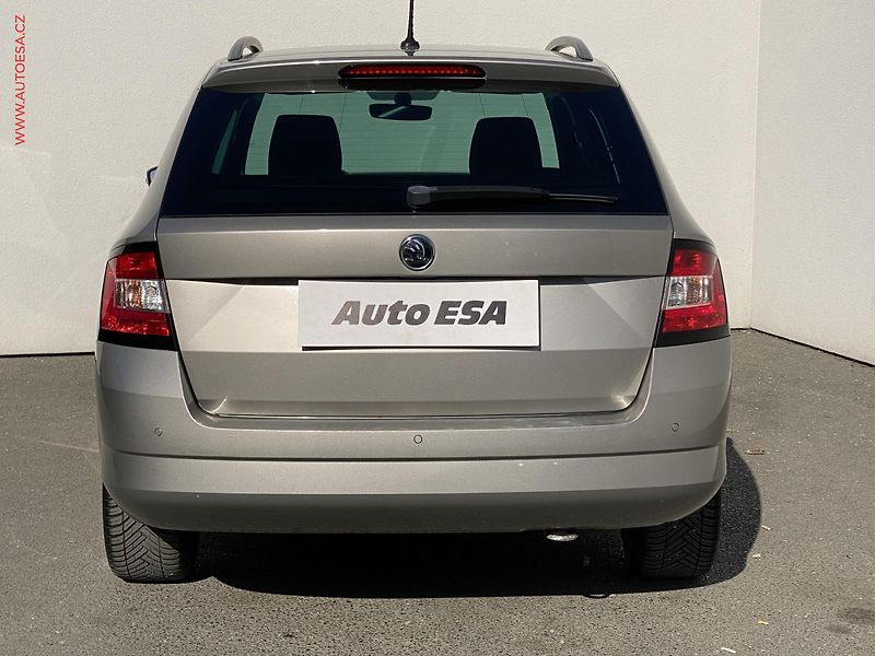 Škoda Fabia (2015) 1.2 TSi, Edition - fotka 5 z 18