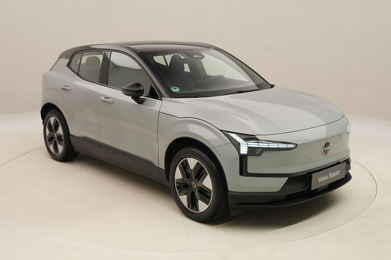 Volvo EX30 PURE ELECTRIC SINGLE PLUS CZ - fotka 17 z 63