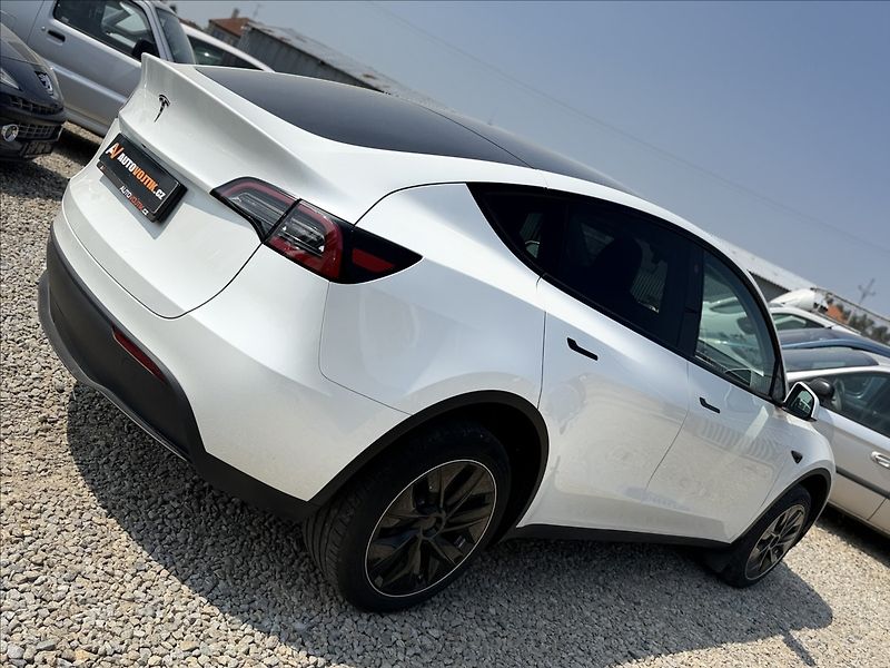 Tesla Model Y 0,0 220kW NOVÉ V ČR DPH 38tKm - fotka 5 z 34