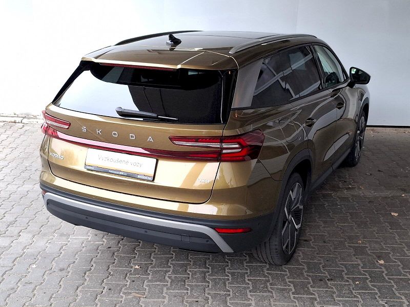 Škoda Kodiaq (2024) EXCLUSIVE SELECTION 4X4 TD 142 - fotka 2 z 31