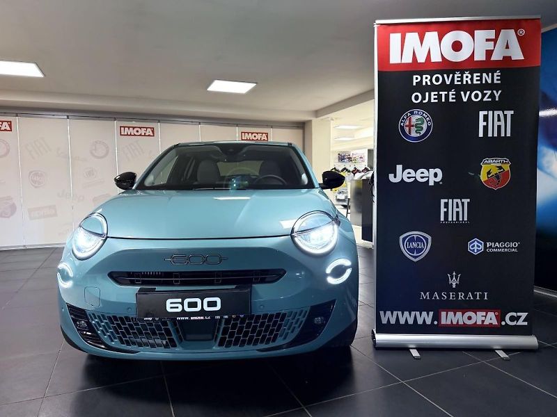 Fiat 600 (2025) 1.2 Turbo Hybrid 145k MHEV eDC - fotka 2 z 19