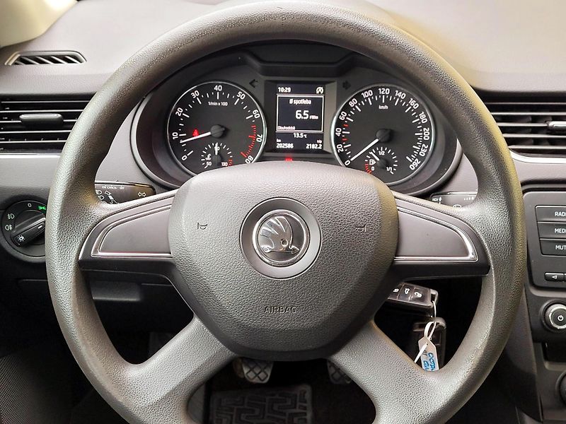 Škoda Octavia 1,4TSi SERV.KNIHA, rozvody     - fotka 41 z 48