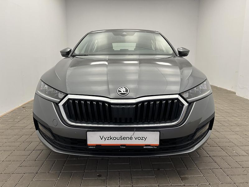 Škoda Octavia 2.0 TDI Ambition - fotka 4 z 26