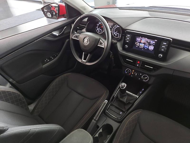 Škoda Kamiq (2019) 1.5 TSI (110kW/150k) Ambition - fotka 12 z 23