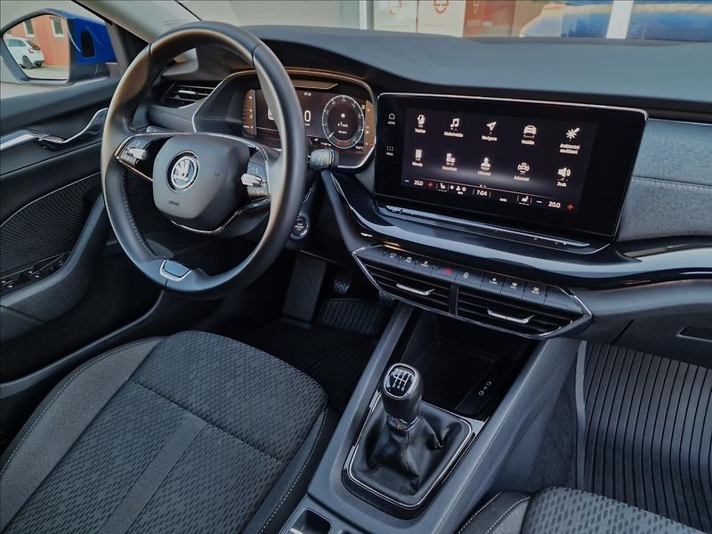 Škoda Octavia 2.0 TDI Style,původ ČR,1.Maj - fotka 40 z 50