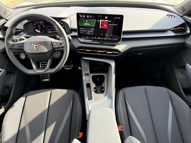 Cupra Terramar DSG 4WD 2,0 TSi 150 kW - fotka 9 z 24