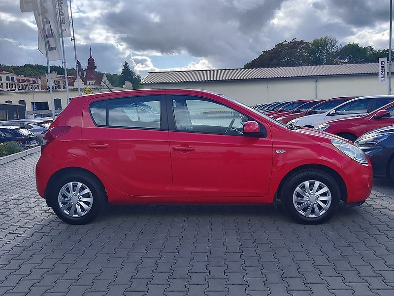 Hyundai i20 1.2i/57kW Comfort A/C - fotka 4 z 22