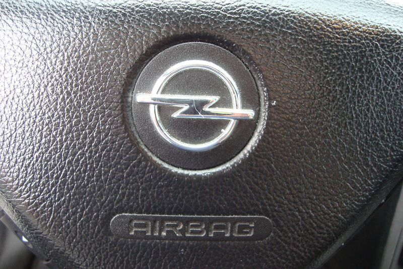 Opel Astra (2002) 1.6i,16V,Cabrio,Bertone,El.Stř - fotka 41 z 65