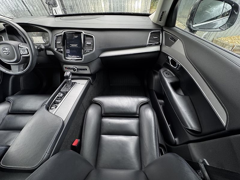 Volvo XC90 D5 AWD Inscription/PANO/7m* - fotka 16 z 49