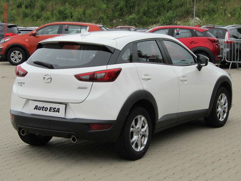 Mazda CX-3 (2017) 2.0 i, ČR, Navi, AC, tempo - fotka 4 z 17