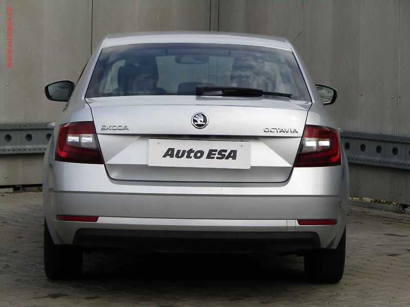 Škoda Octavia (2017) 1.6 TDi, 2.maj,ČR, AC - fotka 5 z 20