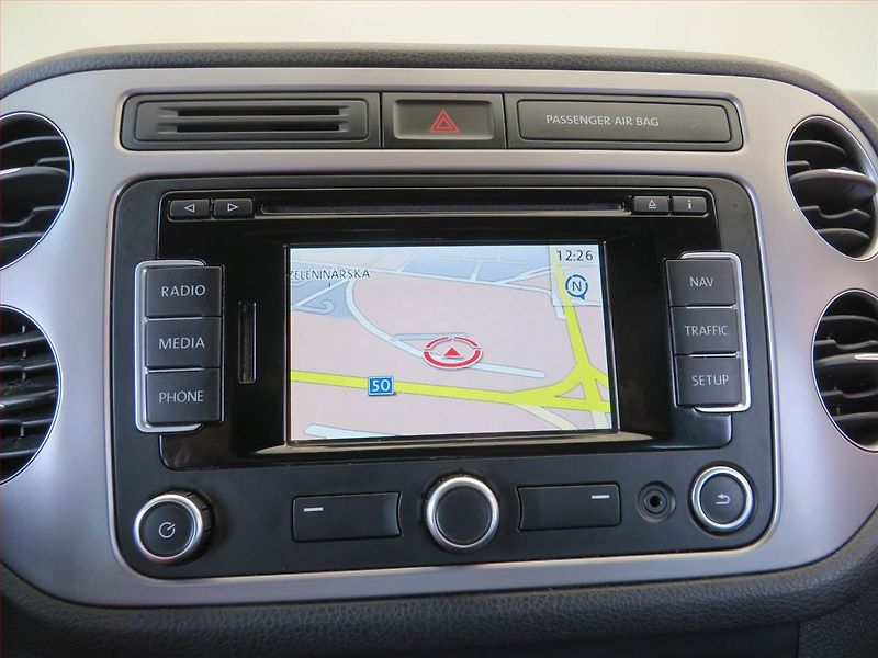 Volkswagen Tiguan (2015) 2.0 TDI, Serv.kniha, Navi - fotka 13 z 17