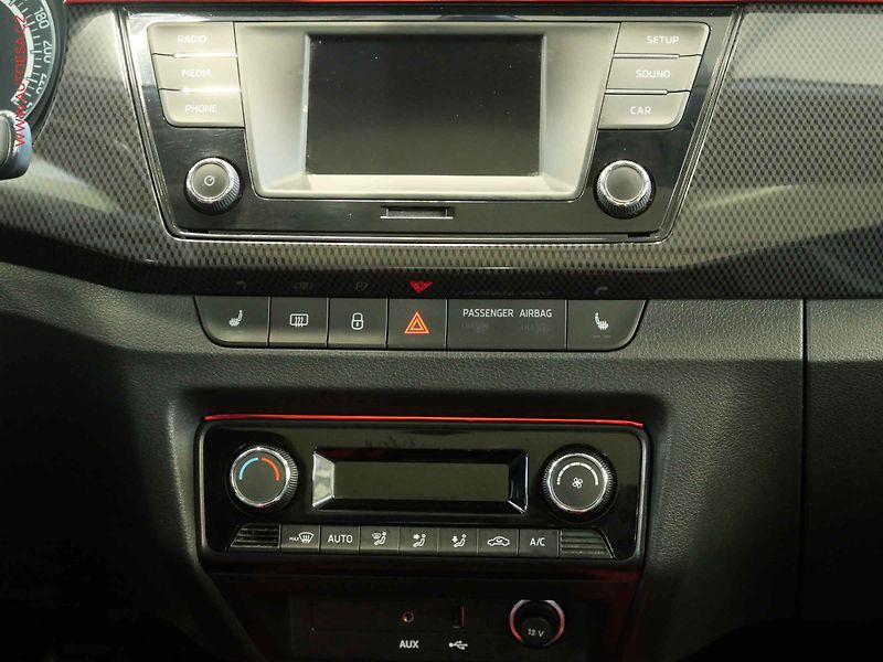 Škoda Fabia (2016) 1.2 TSI, ČR, Xenon, panor. - fotka 13 z 13