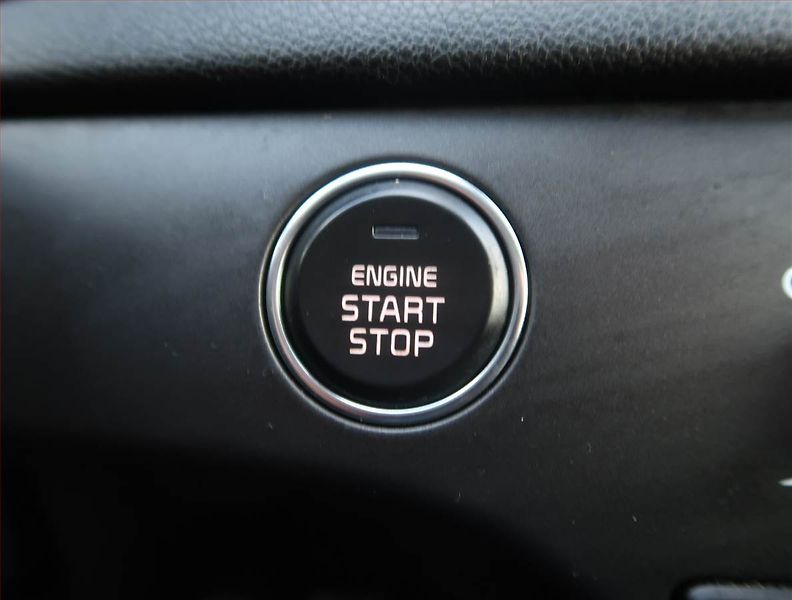 Kia Sportage (2022) Black Edition 1.6 GDI - fotka 22 z 24