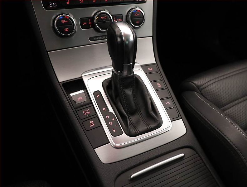 Volkswagen CC (2012) 2.0 TDI, Automat, Serv.kniha - fotka 11 z 20