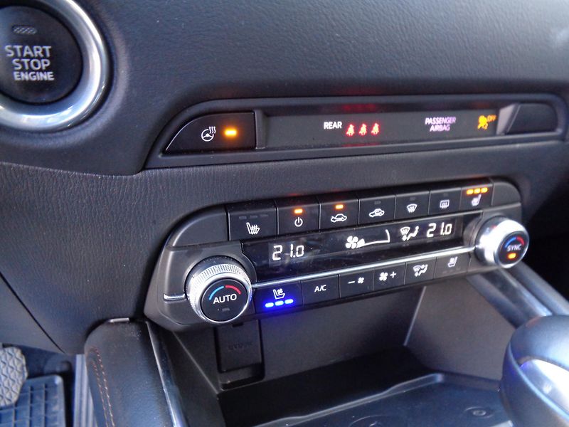 Mazda CX-5 2,5i AT, 4x4, Ex-line, z.pneu! - fotka 19 z 34