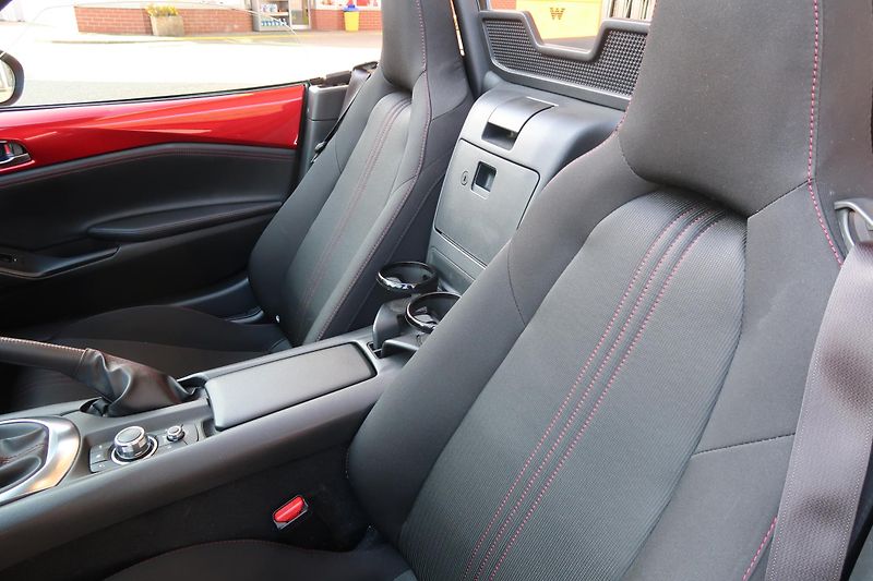 Mazda MX-5 1,5 G130 Centr-Line, kam.,temp - fotka 20 z 32