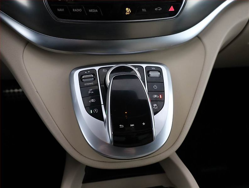 Mercedes-Benz Třídy V (2017) 250 d 4MATIC - fotka 11 z 19