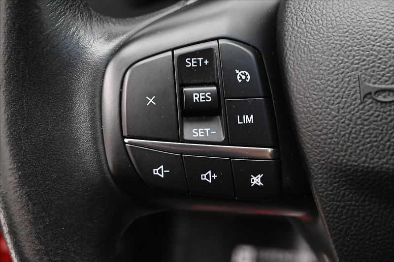 Ford Kuga 1,5 EcoBlue 88 kW AT8 Trend Zá - fotka 21 z 28