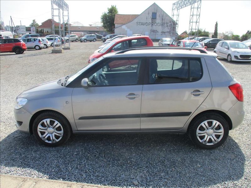 Škoda Fabia 1,2 TSI,77kW,DSG,klima,servis, - fotka 8 z 35