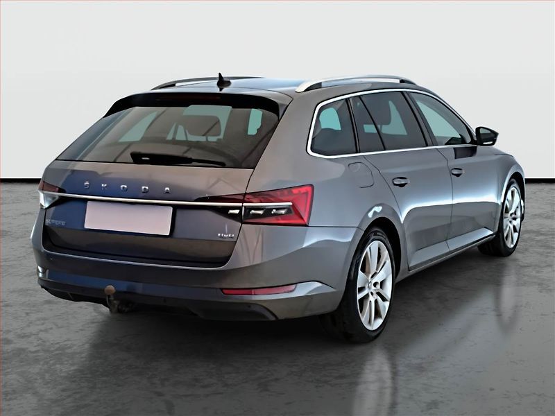 Škoda Superb (2022) 2.0 TDI - fotka 5 z 17