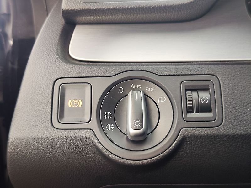 Volkswagen CC 1.8 TSI/118kW Sport - fotka 27 z 33