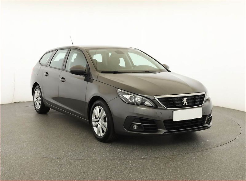 Peugeot 308 (2019) 1.2 PureTech, ČR,1.maj - fotografie inzerátu