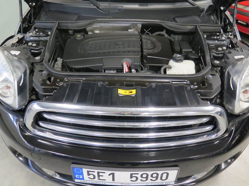 Mini Paceman (2013) 1.6D ALL4,klima,výhřev,4x4,man - fotka 17 z 23